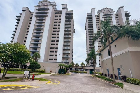 Copropriété à vendre à Orlando, Floride: 2 chambres, 100.15 m2 № 1803610 - photo 1