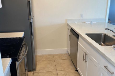 Condominio en alquiler en Doral, Florida, 2 dormitorios, 92.16 m2 № 1993570 - foto 27