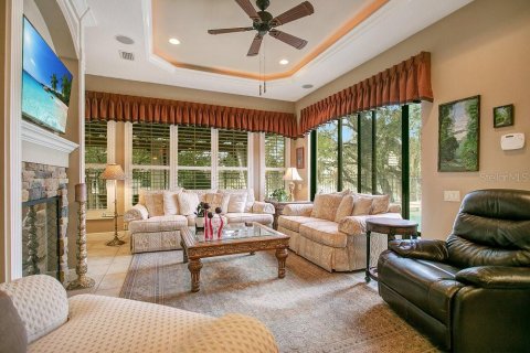 House in Winter Park, Florida 4 bedrooms, 263.66 sq.m. № 1562990 - photo 19