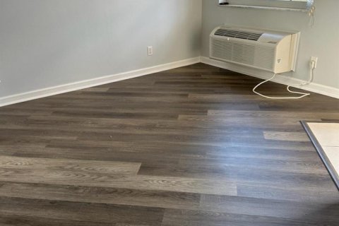 Copropriété à louer à Port St. Lucie, Floride: 1 chambre, 55.74 m2 № 2086081 - photo 3