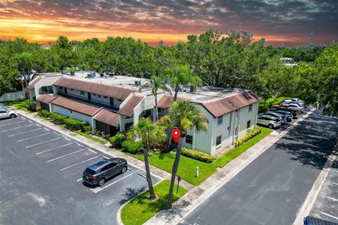 Condo in Largo, Florida, 2 bedrooms  № 1869608 - photo 2