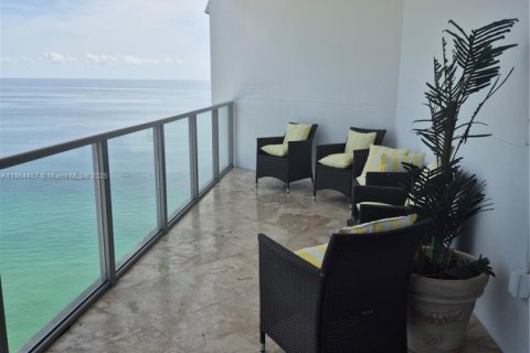 Copropriété à vendre à Hollywood, Floride: 3 chambres, 244.05 m2 № 1980403 - photo 10