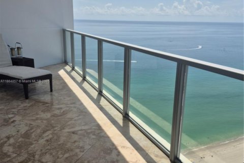 Copropriété à vendre à Hollywood, Floride: 3 chambres, 244.05 m2 № 1980403 - photo 28