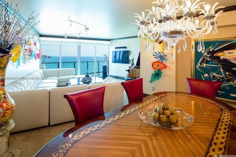 Copropriété à vendre à Hollywood, Floride: 3 chambres, 244.05 m2 № 1980403 - photo 13