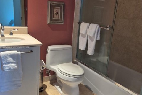 Copropriété à vendre à Hollywood, Floride: 3 chambres, 244.05 m2 № 1980403 - photo 22