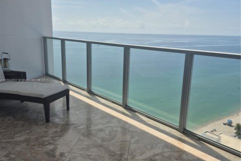 Copropriété à vendre à Hollywood, Floride: 3 chambres, 244.05 m2 № 1980403 - photo 9