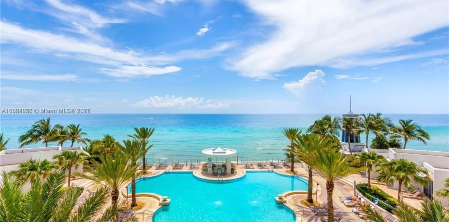 Condo à Hollywood, Floride, 3 chambres  № 1980403