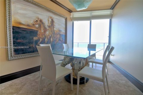 Copropriété à vendre à Hollywood, Floride: 3 chambres, 244.05 m2 № 1980403 - photo 8