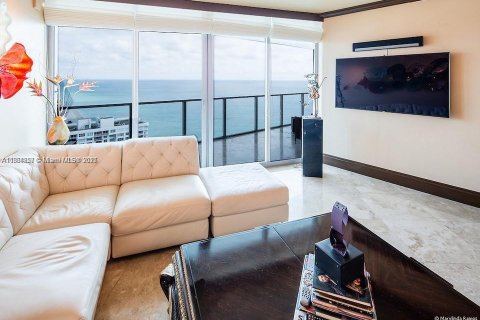 Copropriété à vendre à Hollywood, Floride: 3 chambres, 244.05 m2 № 1980403 - photo 11