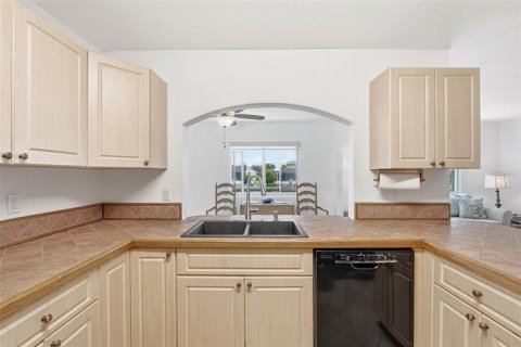 Villa ou maison à vendre à Port Charlotte, Floride: 3 chambres, 160.91 m2 № 2150360 - photo 15