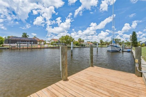Villa ou maison à vendre à Port Charlotte, Floride: 3 chambres, 160.91 m2 № 2150360 - photo 10