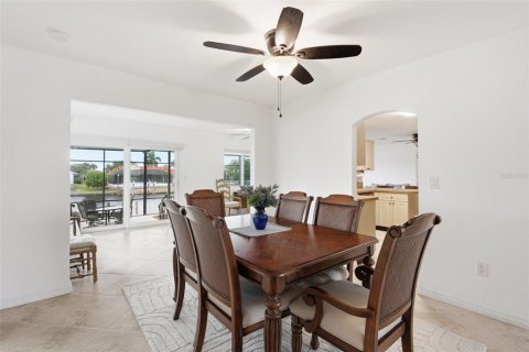Villa ou maison à vendre à Port Charlotte, Floride: 3 chambres, 160.91 m2 № 2150360 - photo 17