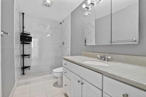 Copropriété à vendre à Sunny Isles Beach, Floride: 3 chambres, 145.86 m2 № 2035720 - photo 12