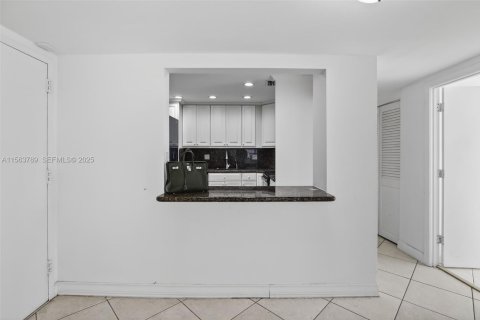 Copropriété à vendre à Sunny Isles Beach, Floride: 3 chambres, 145.86 m2 № 2035720 - photo 24