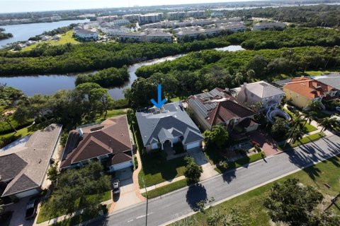 House in Seminole, Florida 5 bedrooms, 284 sq.m. № 2304524 - photo 12