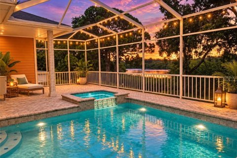 House in Seminole, Florida 5 bedrooms, 284 sq.m. № 2304524 - photo 16