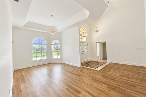 House in Seminole, Florida 5 bedrooms, 284 sq.m. № 2304524 - photo 2