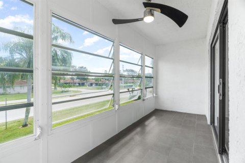 Condo in Delray Beach, Florida, 2 bedrooms  № 2190776 - photo 22