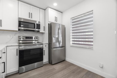 Condo in Delray Beach, Florida, 2 bedrooms  № 2190776 - photo 3