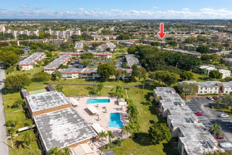 Condo in Delray Beach, Florida, 2 bedrooms  № 2190776 - photo 23