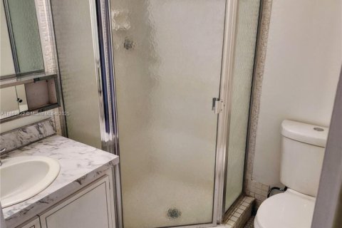 Copropriété à vendre à Lauderdale Lakes, Floride: 2 chambres, 87.7 m2 № 2038181 - photo 25