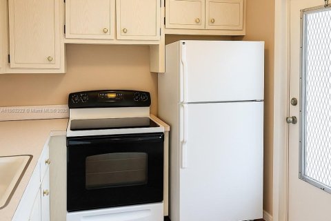 Copropriété à vendre à Lauderdale Lakes, Floride: 2 chambres, 87.7 m2 № 2038181 - photo 3