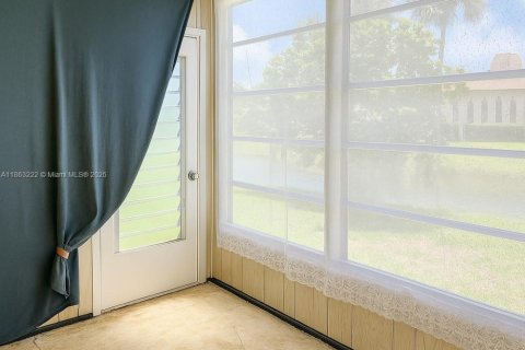 Copropriété à vendre à Lauderdale Lakes, Floride: 2 chambres, 87.7 m2 № 2038181 - photo 15