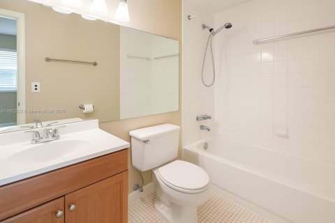 Copropriété à vendre à Lauderdale Lakes, Floride: 2 chambres, 87.7 m2 № 2038181 - photo 10