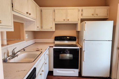 Copropriété à vendre à Lauderdale Lakes, Floride: 2 chambres, 87.7 m2 № 2038181 - photo 28