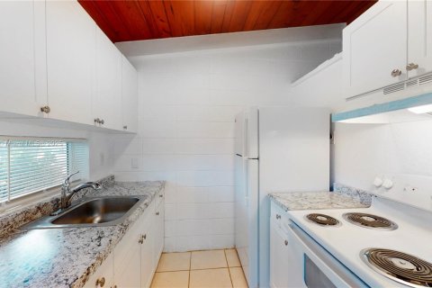 Apartment in Dania Beach, Florida 2 bedrooms, 74.32 sq.m. № 1921114 - photo 4