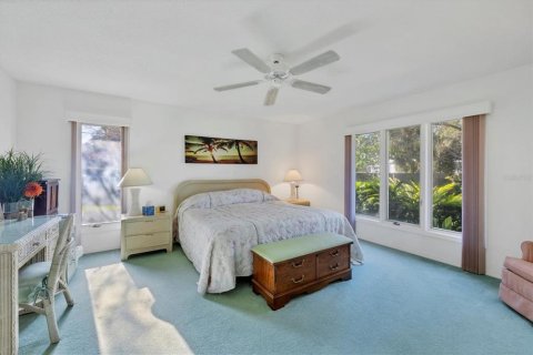 House in Sarasota, Florida 3 bedrooms, 226.03 sq.m. № 1547203 - photo 19