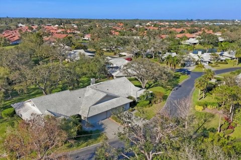 House in Sarasota, Florida 3 bedrooms, 226.03 sq.m. № 1547203 - photo 3