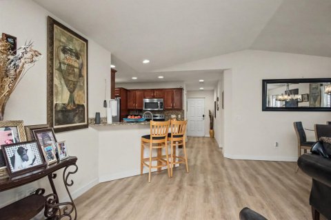 Villa ou maison à vendre à St. Lucie, Floride: 2 chambres, 131.83 m2 № 2189189 - photo 18