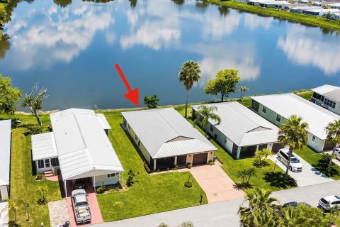Villa ou maison à vendre à St. Lucie, Floride: 2 chambres, 131.83 m2 № 2189189 - photo 3