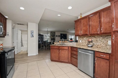 Villa ou maison à vendre à St. Lucie, Floride: 2 chambres, 131.83 m2 № 2189189 - photo 20