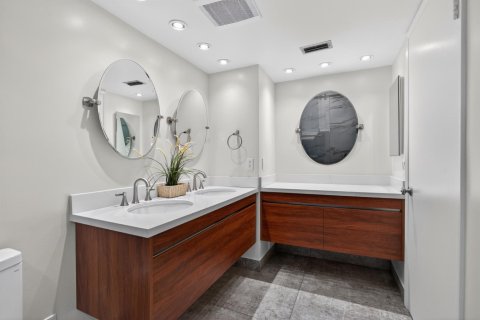 Купить кондоминиум в Тамарак, Флорида 4 комнаты, 112.88м2, № 2187195 - фото 24