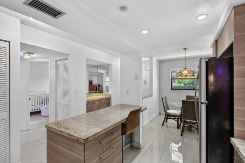 Купить кондоминиум в Тамарак, Флорида 4 комнаты, 112.88м2, № 2187195 - фото 5