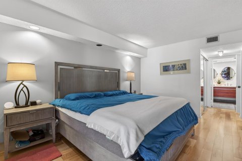 Купить кондоминиум в Тамарак, Флорида 4 комнаты, 112.88м2, № 2187195 - фото 21