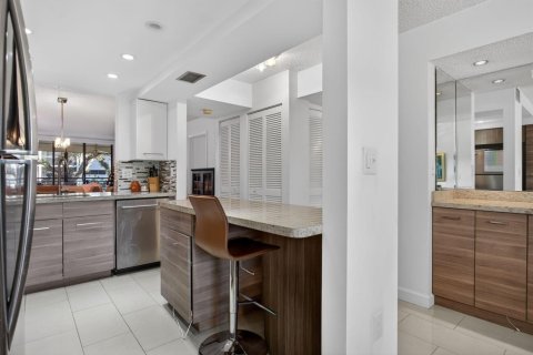 Купить кондоминиум в Тамарак, Флорида 4 комнаты, 112.88м2, № 2187195 - фото 4