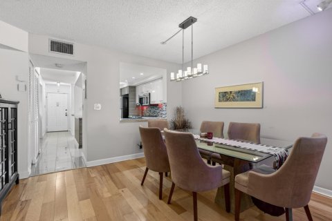 Купить кондоминиум в Тамарак, Флорида 4 комнаты, 112.88м2, № 2187195 - фото 10