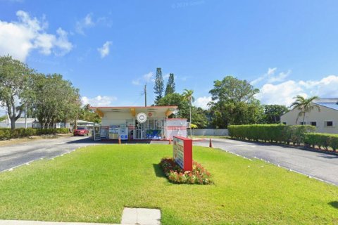 Propiedad comercial en Boynton Beach, Florida № 2244567
