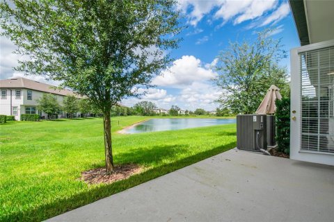 Townhouse in Davenport, Florida 3 bedrooms, 150.69 sq.m. № 2384126 - photo 17