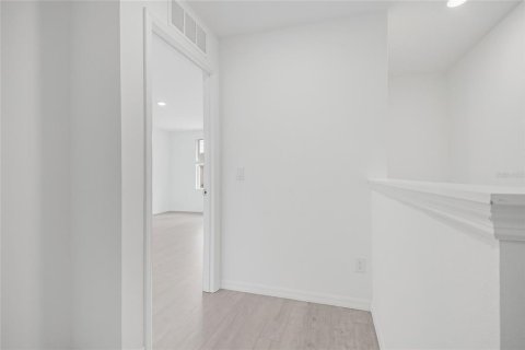 Townhouse in Davenport, Florida 3 bedrooms, 150.69 sq.m. № 2384126 - photo 21