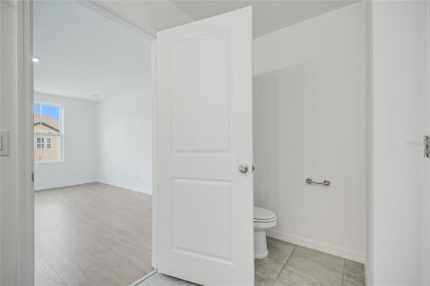 Townhouse in Davenport, Florida 3 bedrooms, 150.69 sq.m. № 2384126 - photo 25