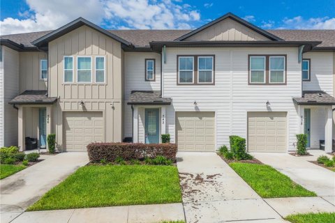 Townhouse in Davenport, Florida 3 bedrooms, 150.69 sq.m. № 2384126