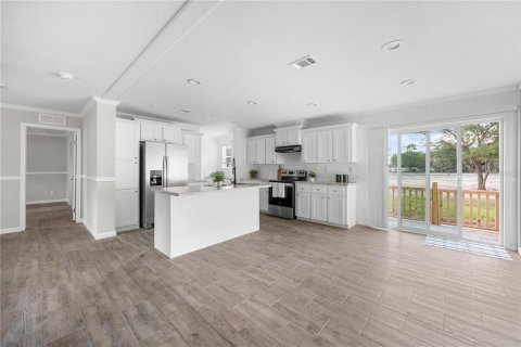 House in Lake Butler, Florida 3 bedrooms, 118.91 sq.m. № 2393695 - photo 11