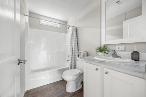 House in Lake Butler, Florida 3 bedrooms, 118.91 sq.m. № 2393695 - photo 8