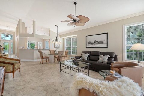 House in University Park, Florida 2 bedrooms, 149.57 sq.m. № 2391438 - photo 15