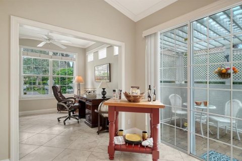 House in University Park, Florida 2 bedrooms, 149.57 sq.m. № 2391438 - photo 23