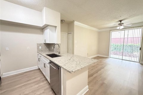 Studio in the Condo in Orlando, Florida  № 2219069 - photo 2